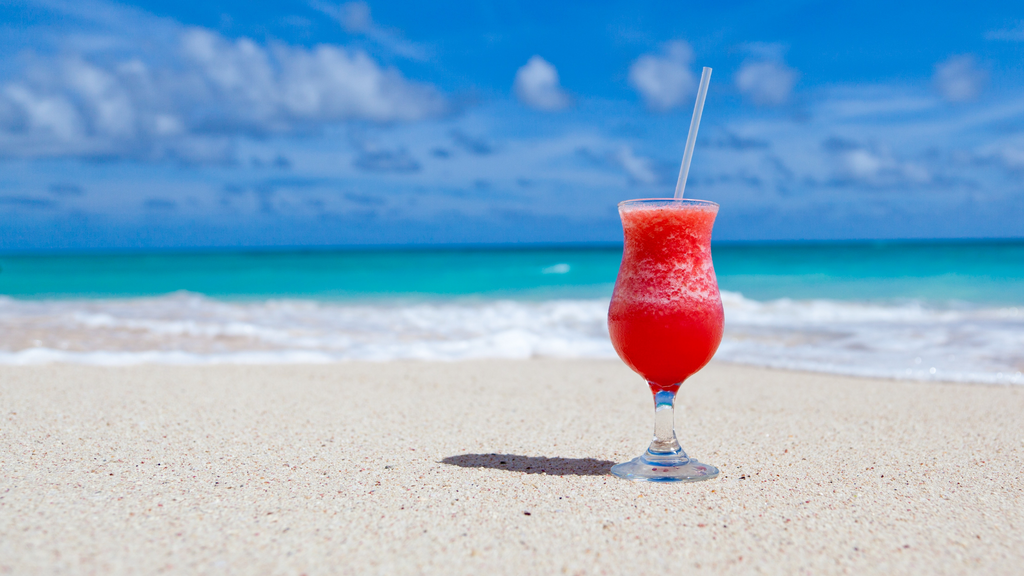 5 Fancy-Pants Summer Cocktails to Celebrate Summer